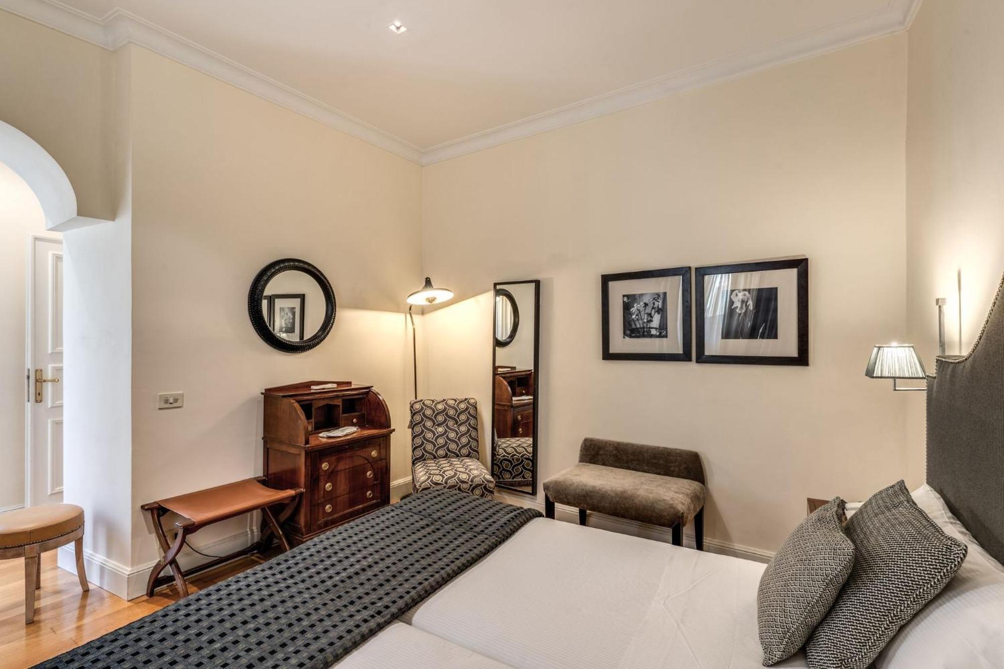 Via Napoli Apartments Рим Екстер'єр фото