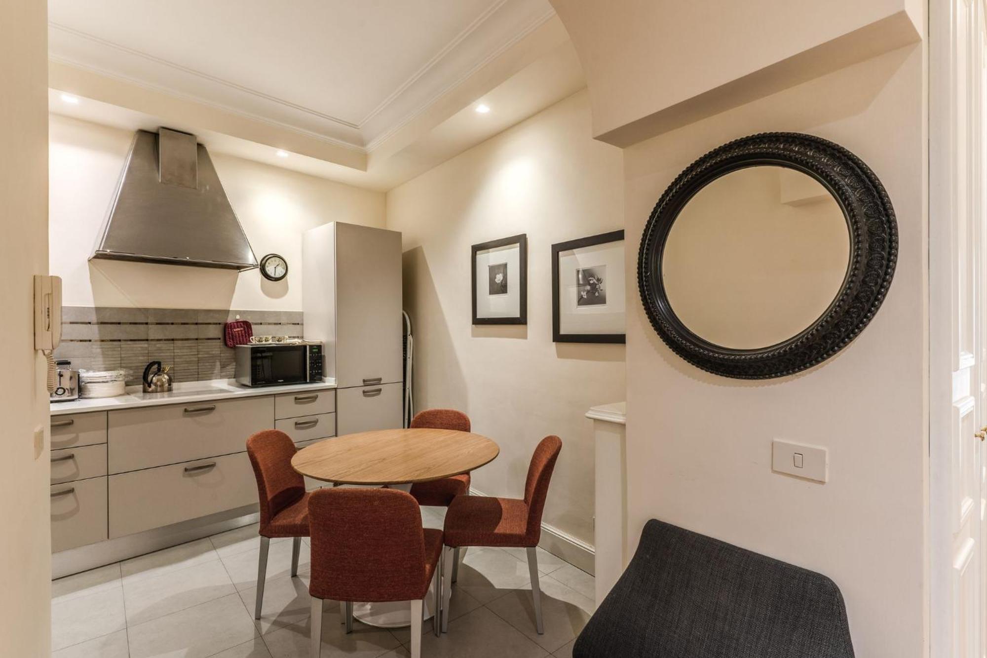 Via Napoli Apartments Рим Екстер'єр фото