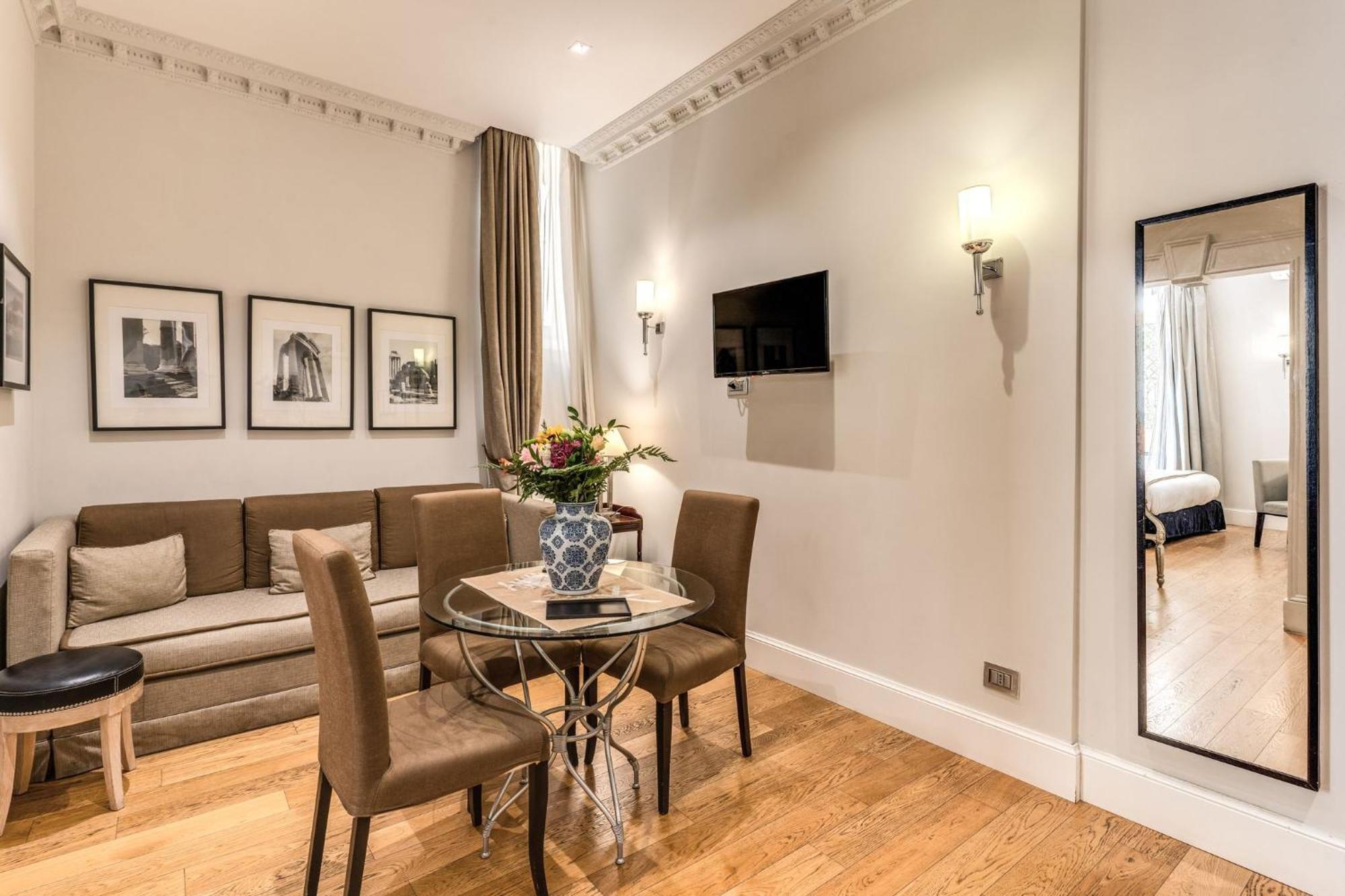 Via Napoli Apartments Рим Екстер'єр фото