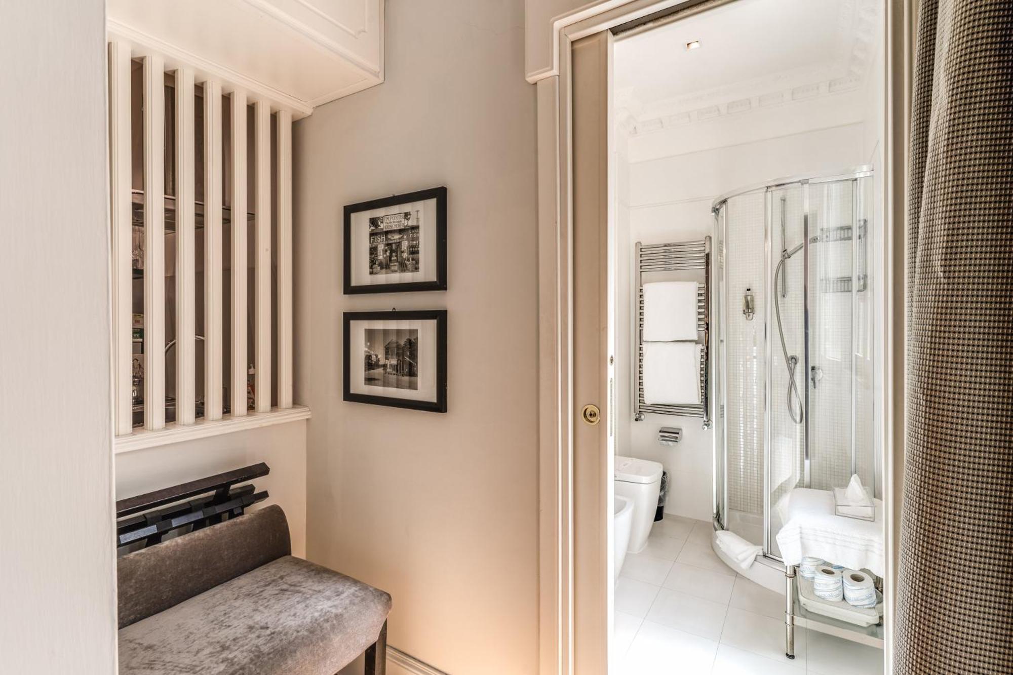 Via Napoli Apartments Рим Екстер'єр фото